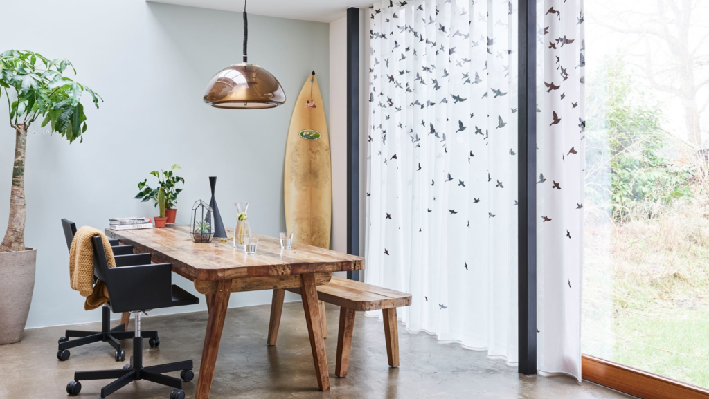 What curtains are worn in the kitchen is the legend of the house