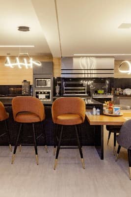 3 pieces of furniture in a tailor-made furniture shop perfect for you